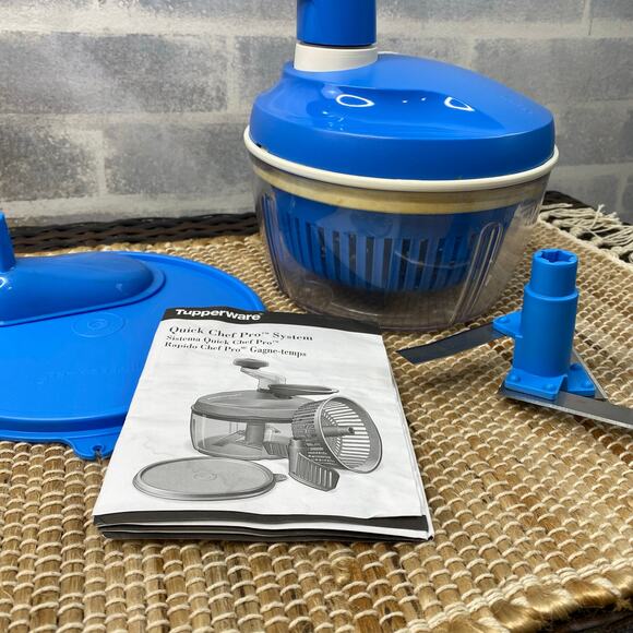 Tupperware Quick Chef Pro System Manual Food Processor, Chop, Mix, Whisk, Seal - Picture 4 of 13